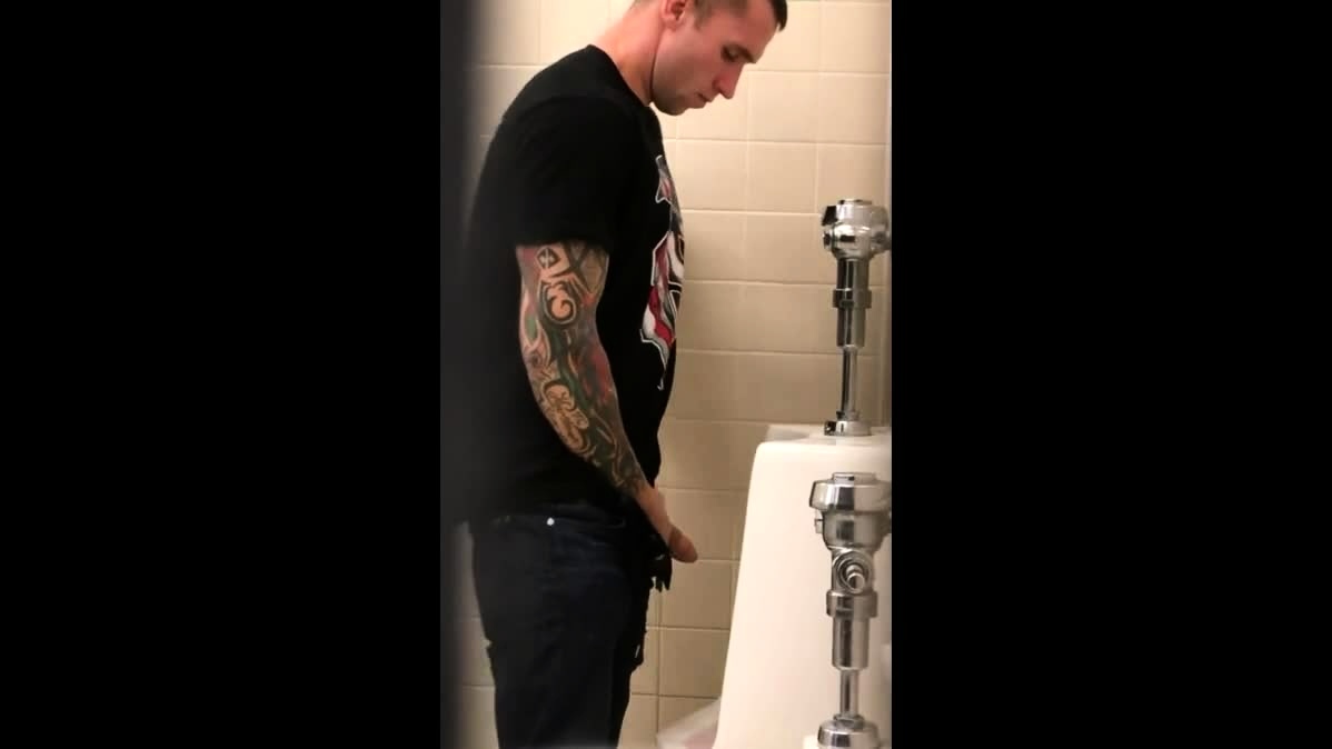 Spy Cam Urinal Big Cock - Voyeur, Amateur, Gays Porn Tube & Free Sex Videos - 3938028. VipTube.com